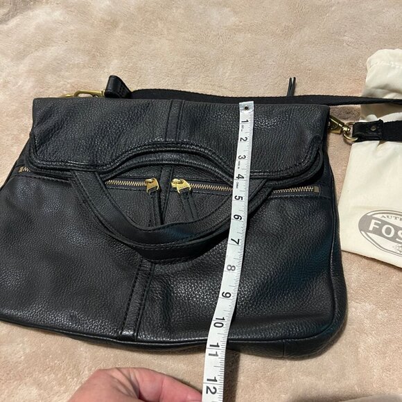 Large Fossil Erin crossbody fold over purse Black pebble leather dust bag includ - Picture 12 of 16
